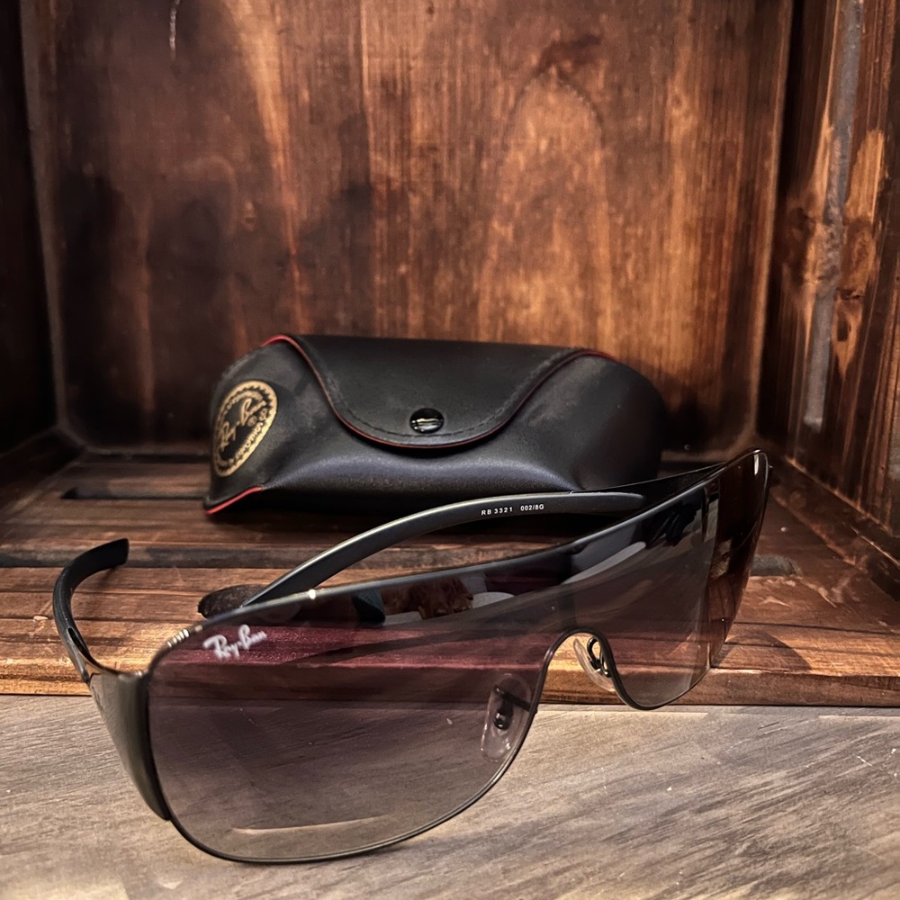 Ray Ban RB 3321